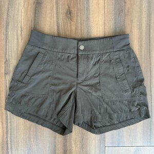 Athleta Trekkie North Shorts – Size 2 - Green